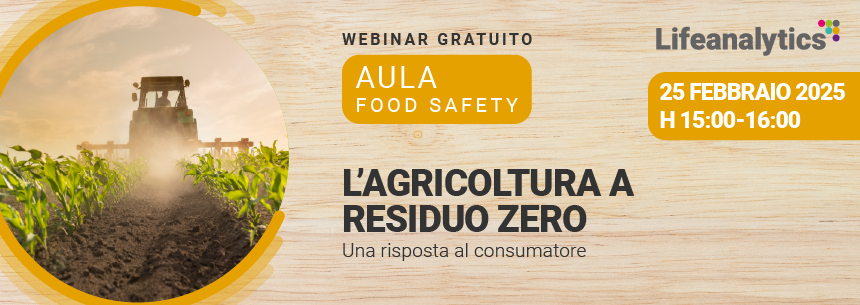 Immagine di un trattore che sta arando un campo, simbolo del webinar Food di Lifeanalytics sull'agricoltura